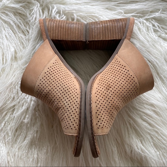 TOMS tan "Majorica" peep toe heeled mules - Picture 3 of 14